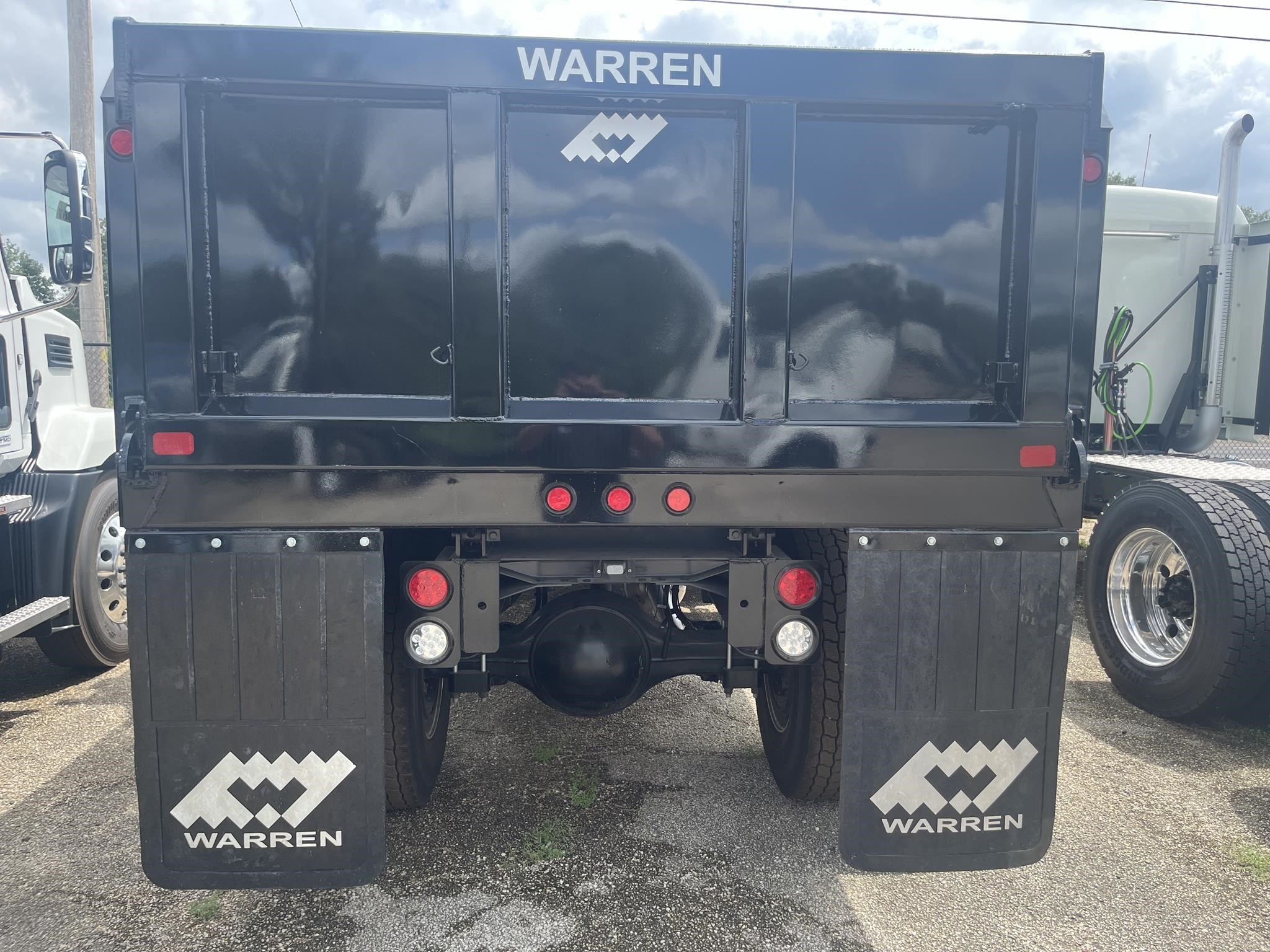 2025 MACK MD7 - image 6 of 6