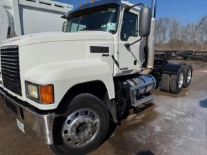 2019 MACK PINNACLE 64T 11002290973