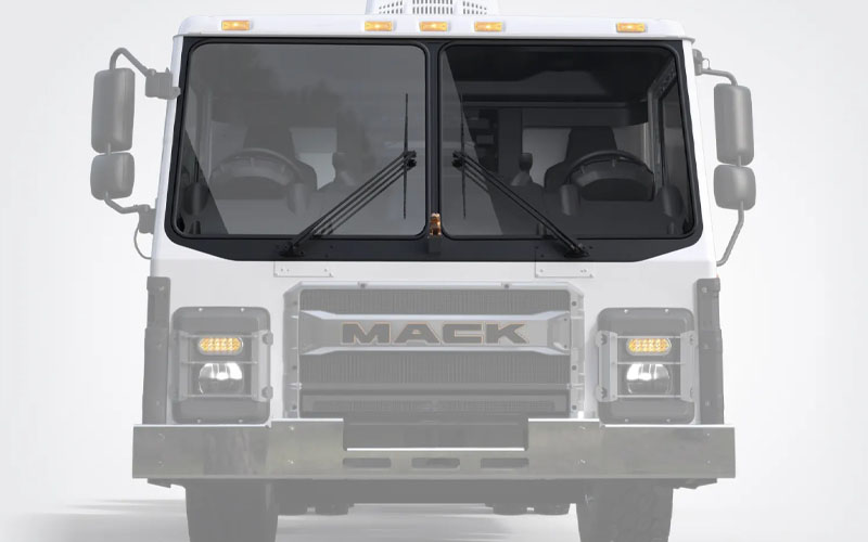 Mack Trucks LR Electric - image 3 of 5