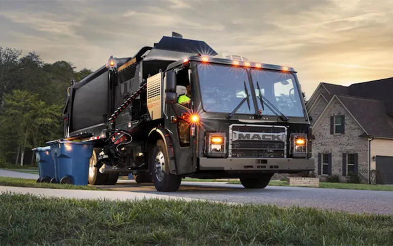 Mack Trucks LR Electric - image 4 of 5