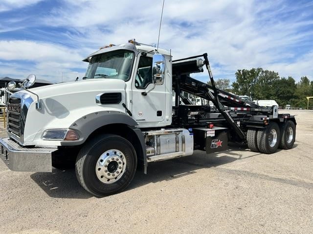 2026 MACK GRANITE 64BR 2026 MACK GRANITE 64BR - image 2 of 6